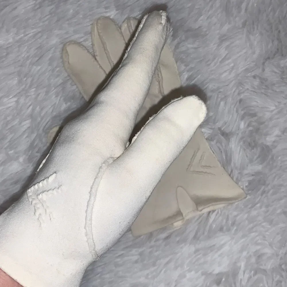 Vintage MCM‎ White Textured Gloves Size Small